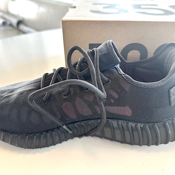 Yeezy 350 Boost - Picture 5 of 15